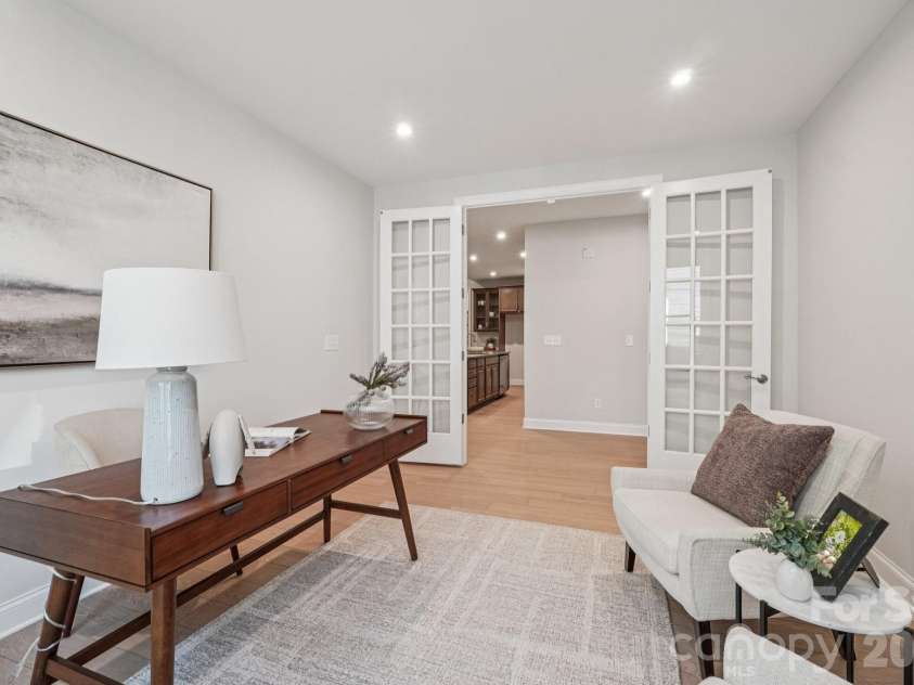 13222 Cozy Court, Charlotte, NC 28215.  MLS# CAR4362371, YatesRealty ID 17222. Versatile office area ideal for working from home, creative projects, or daily organization.