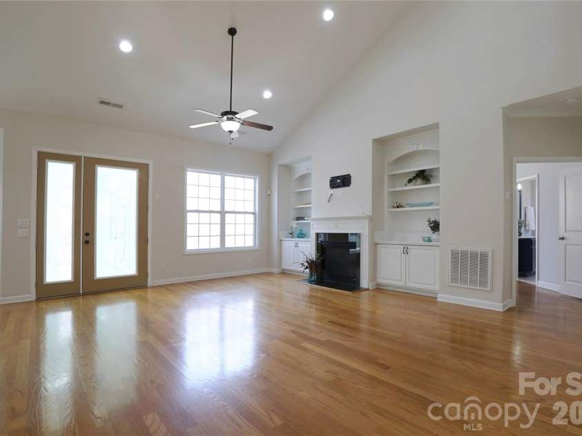 18465 Marbella Lane, Fort Mill, SC 29707.  MLS# CAR4355928, YatesRealty ID 17223. 