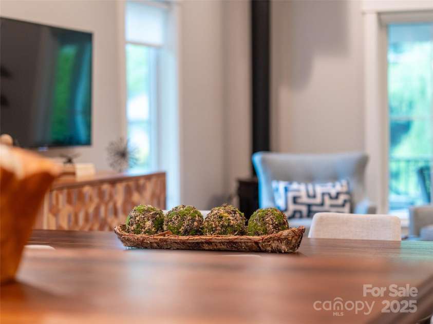 328 Mccoy Cove Road, Black Mountain, NC 28711.  MLS# CAR4248740, YatesRealty ID 17223. 