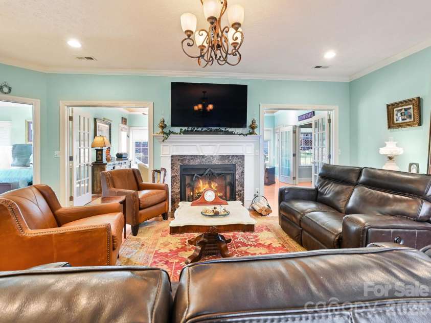 653 High Quarry Road, Hendersonville, NC 28791.  MLS# CAR4357242, YatesRealty ID 17224. 