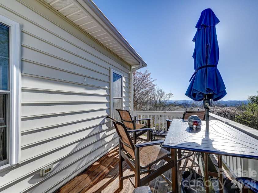 653 High Quarry Road, Hendersonville, NC 28791.  MLS# CAR4357242, YatesRealty ID 17224. 