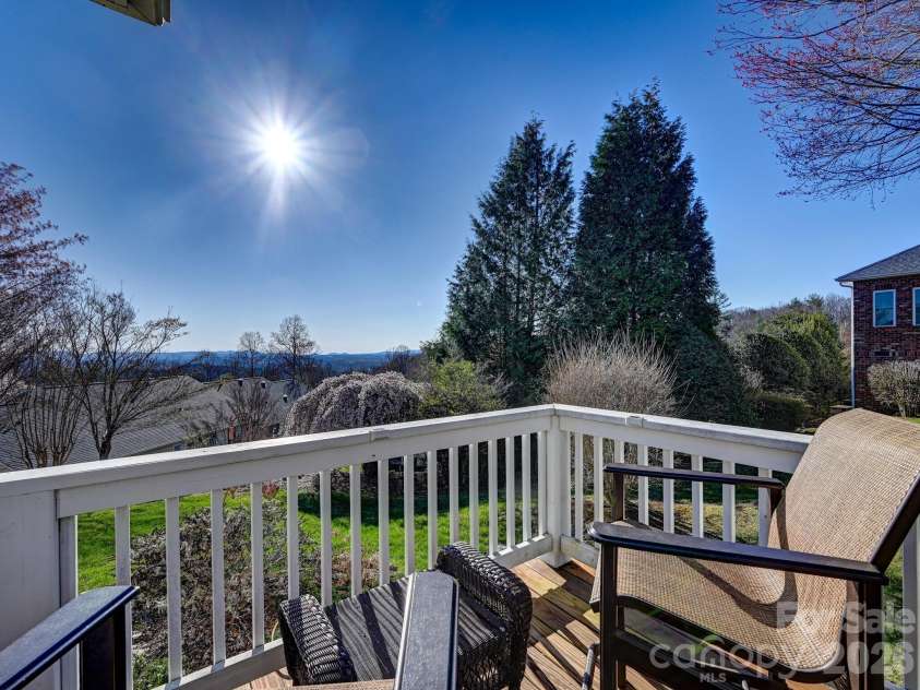 653 High Quarry Road, Hendersonville, NC 28791.  MLS# CAR4357242, YatesRealty ID 17224. 