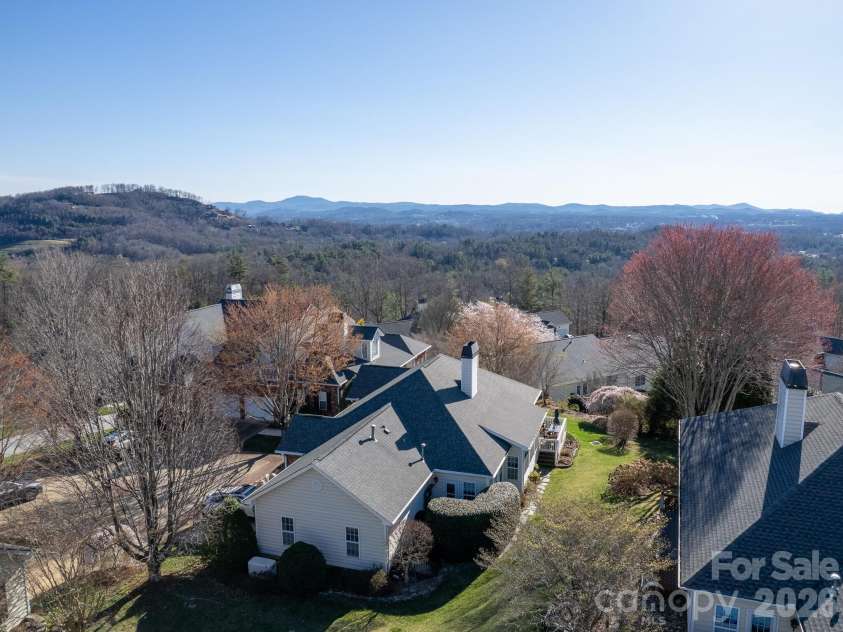 653 High Quarry Road, Hendersonville, NC 28791.  MLS# CAR4357242, YatesRealty ID 17224. 