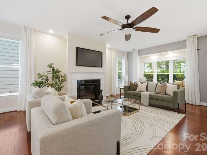 1919 Lela Avenue, Charlotte, NC 28208.  MLS# CAR4369301, YatesRealty ID 17226. 
