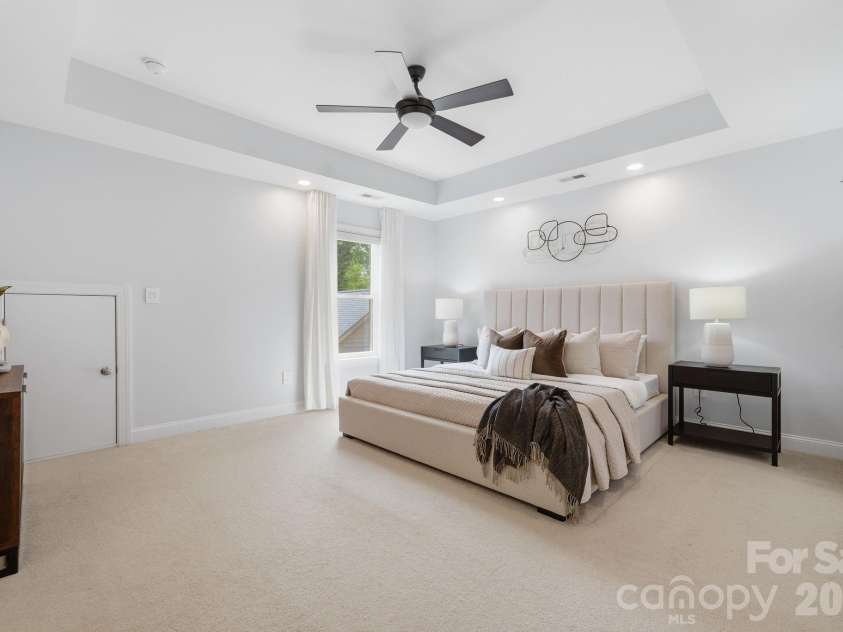 1919 Lela Avenue, Charlotte, NC 28208.  MLS# CAR4369301, YatesRealty ID 17226. 