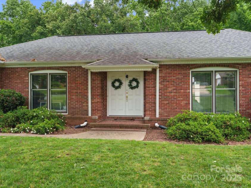 3367 Tanglewood Drive, Rock Hill, SC 29732.  MLS# CAR4265683, YatesRealty ID 17227. 