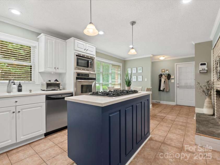 3367 Tanglewood Drive, Rock Hill, SC 29732.  MLS# CAR4265683, YatesRealty ID 17227. 