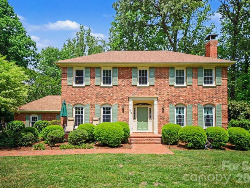 814 Main Street, Mount Holly, NC 28120.  MLS# CAR4373207, YatesRealty ID 17228. 