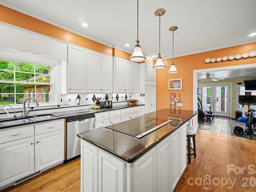 814 Main Street, Mount Holly, NC 28120.  MLS# CAR4373207, YatesRealty ID 17228. 