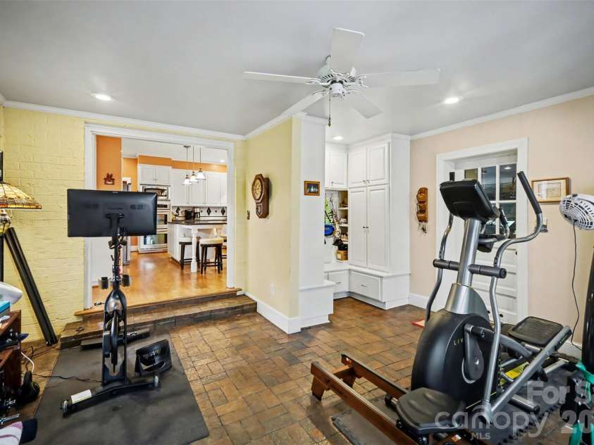 814 Main Street, Mount Holly, NC 28120.  MLS# CAR4373207, YatesRealty ID 17228. 