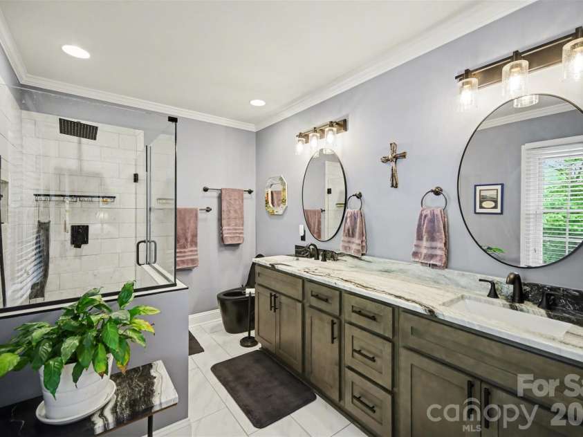 814 Main Street, Mount Holly, NC 28120.  MLS# CAR4373207, YatesRealty ID 17228. 