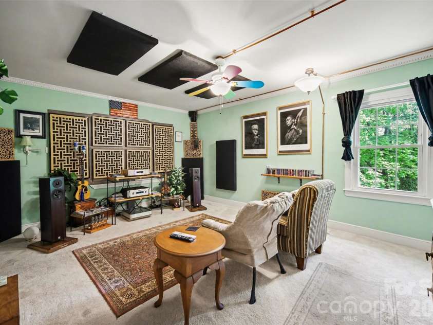 814 Main Street, Mount Holly, NC 28120.  MLS# CAR4373207, YatesRealty ID 17228. 