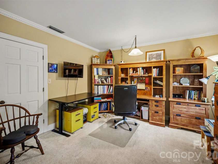 814 Main Street, Mount Holly, NC 28120.  MLS# CAR4373207, YatesRealty ID 17228. 