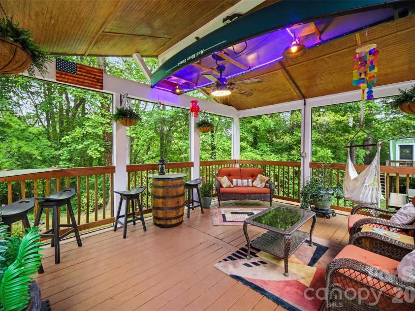 814 Main Street, Mount Holly, NC 28120.  MLS# CAR4373207, YatesRealty ID 17228. 