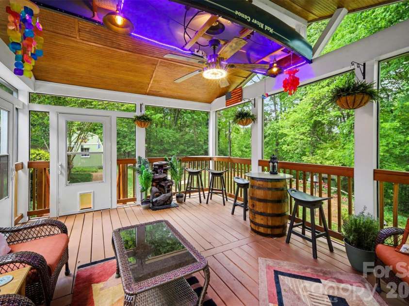 814 Main Street, Mount Holly, NC 28120.  MLS# CAR4373207, YatesRealty ID 17228. 