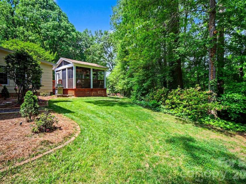 814 Main Street, Mount Holly, NC 28120.  MLS# CAR4373207, YatesRealty ID 17228. 