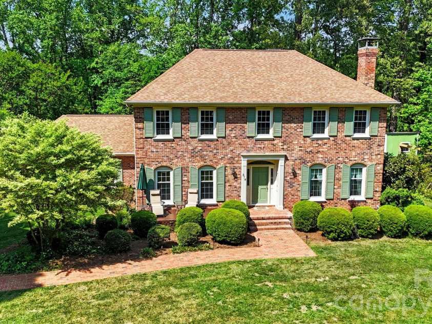 814 Main Street, Mount Holly, NC 28120.  MLS# CAR4373207, YatesRealty ID 17228. 