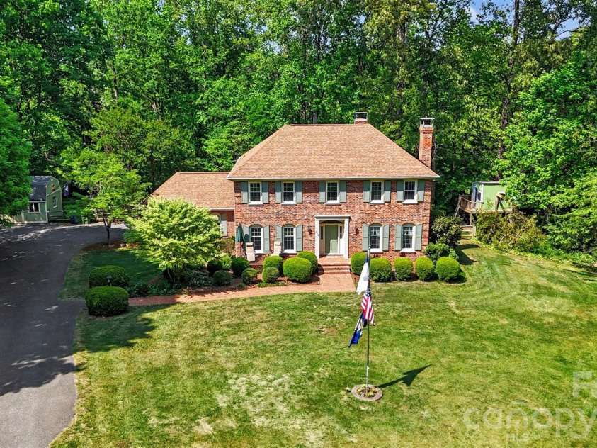 814 Main Street, Mount Holly, NC 28120.  MLS# CAR4373207, YatesRealty ID 17228. 
