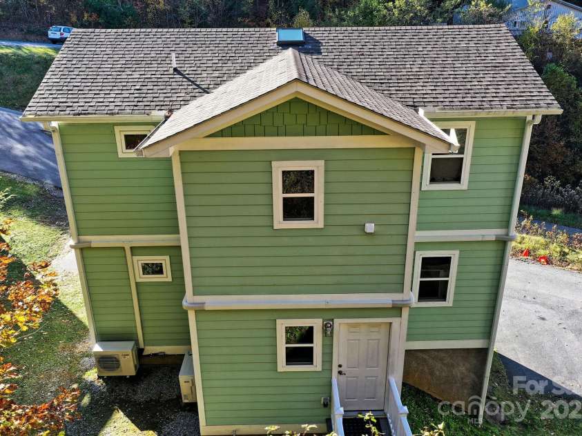 12 Lila Lane, Leicester, NC 28748.  MLS# CAR4254500, YatesRealty ID 17229. Main Entrance