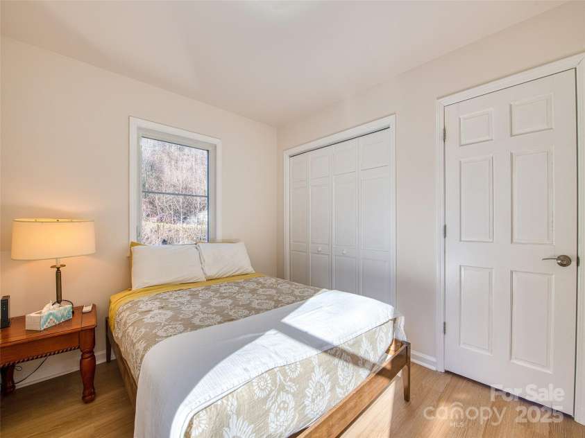 12 Lila Lane, Leicester, NC 28748.  MLS# CAR4254500, YatesRealty ID 17229. Main Level Bonus Room