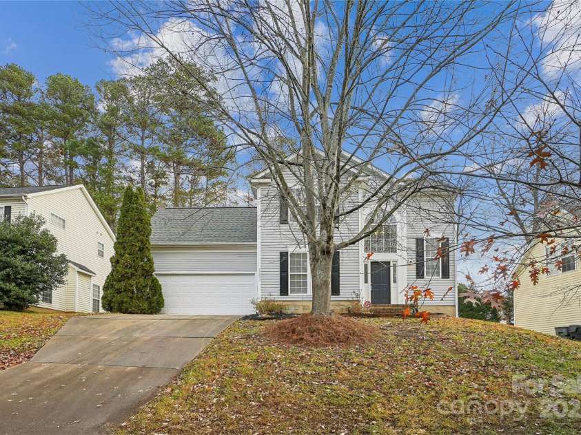 10630 Northwoods Forest Drive, Charlotte, NC 28214.  MLS# CAR4326033, YatesRealty ID 1723. 