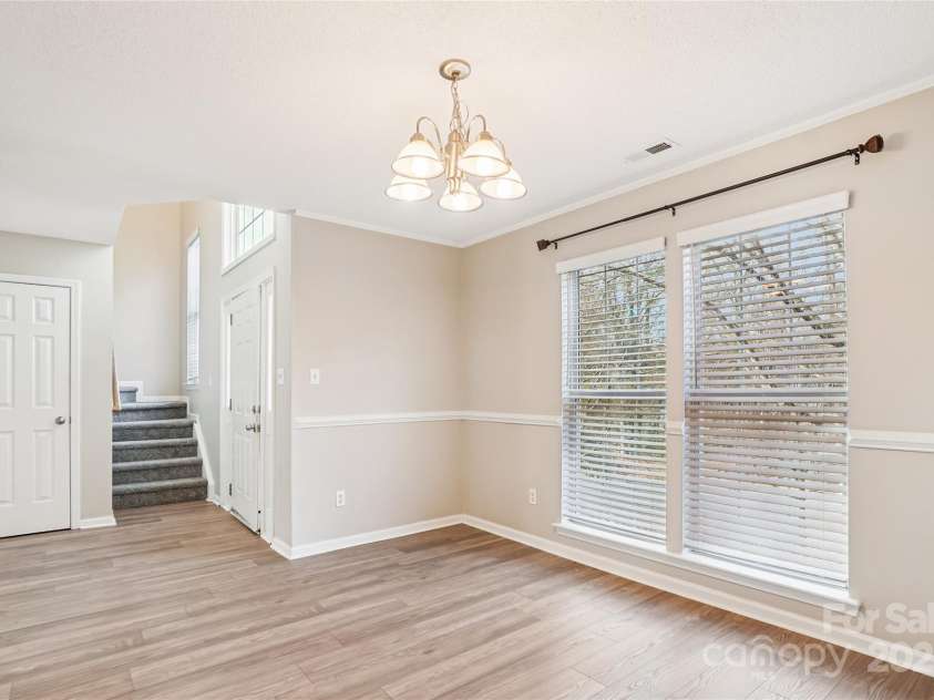 10630 Northwoods Forest Drive, Charlotte, NC 28214.  MLS# CAR4326033, YatesRealty ID 1723. 