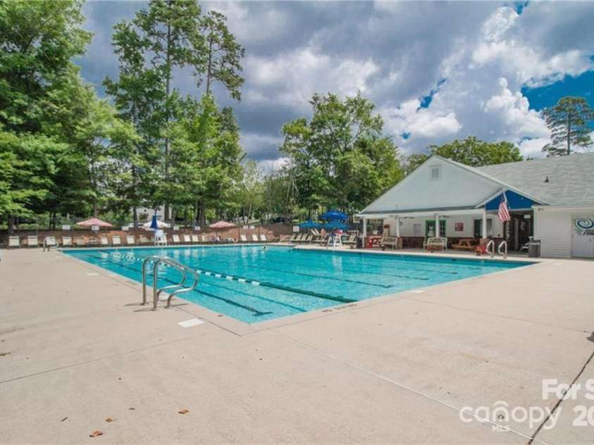 10630 Northwoods Forest Drive, Charlotte, NC 28214.  MLS# CAR4326033, YatesRealty ID 1723. 