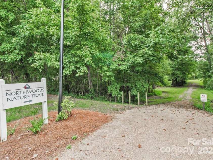 10630 Northwoods Forest Drive, Charlotte, NC 28214.  MLS# CAR4326033, YatesRealty ID 1723. Community Nature Trail