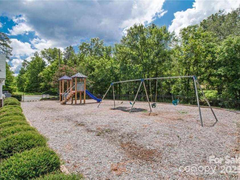 10630 Northwoods Forest Drive, Charlotte, NC 28214.  MLS# CAR4326033, YatesRealty ID 1723. Community Playground