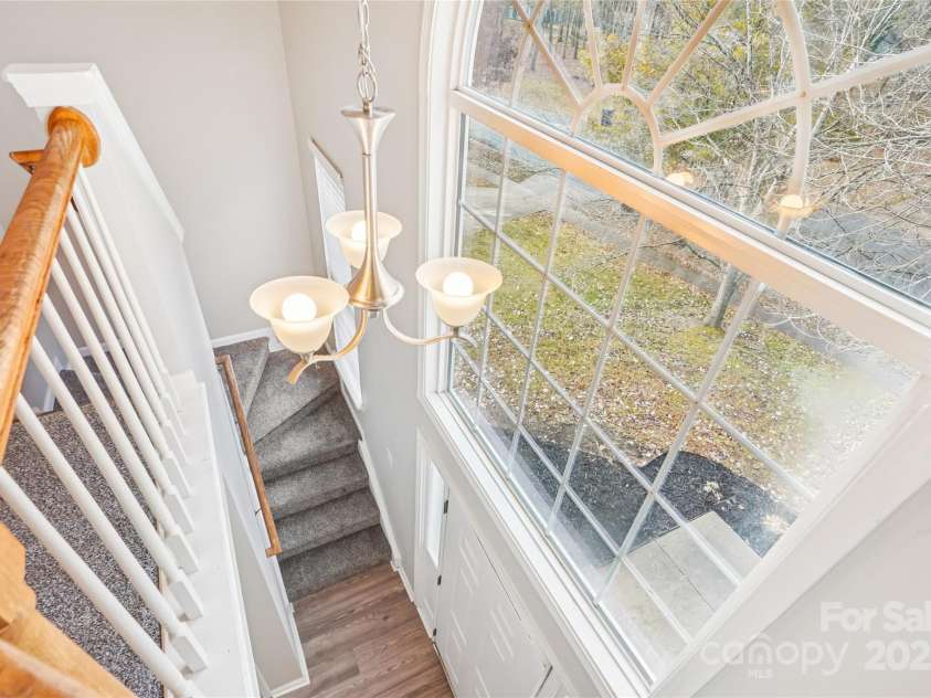 10630 Northwoods Forest Drive, Charlotte, NC 28214.  MLS# CAR4326033, YatesRealty ID 1723. Open to Below