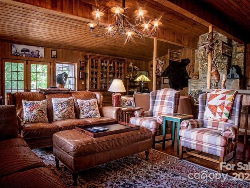 2736 White Oak Flats Road, Green Mountain, NC 28740.  MLS# CAR4157590, YatesRealty ID 1723. 