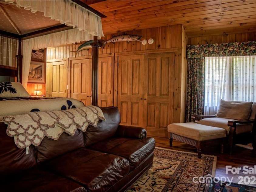 2736 White Oak Flats Road, Green Mountain, NC 28740.  MLS# CAR4157590, YatesRealty ID 1723. 