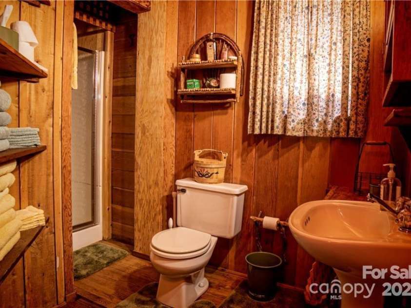 2736 White Oak Flats Road, Green Mountain, NC 28740.  MLS# CAR4157590, YatesRealty ID 1723. 