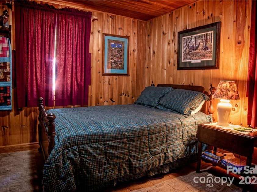 2736 White Oak Flats Road, Green Mountain, NC 28740.  MLS# CAR4157590, YatesRealty ID 1723. 