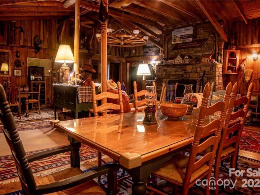 2736 White Oak Flats Road, Green Mountain, NC 28740.  MLS# CAR4157590, YatesRealty ID 1723. 