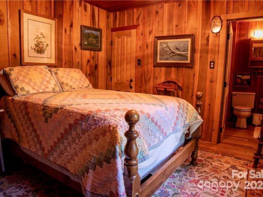 2736 White Oak Flats Road, Green Mountain, NC 28740.  MLS# CAR4157590, YatesRealty ID 1723. 