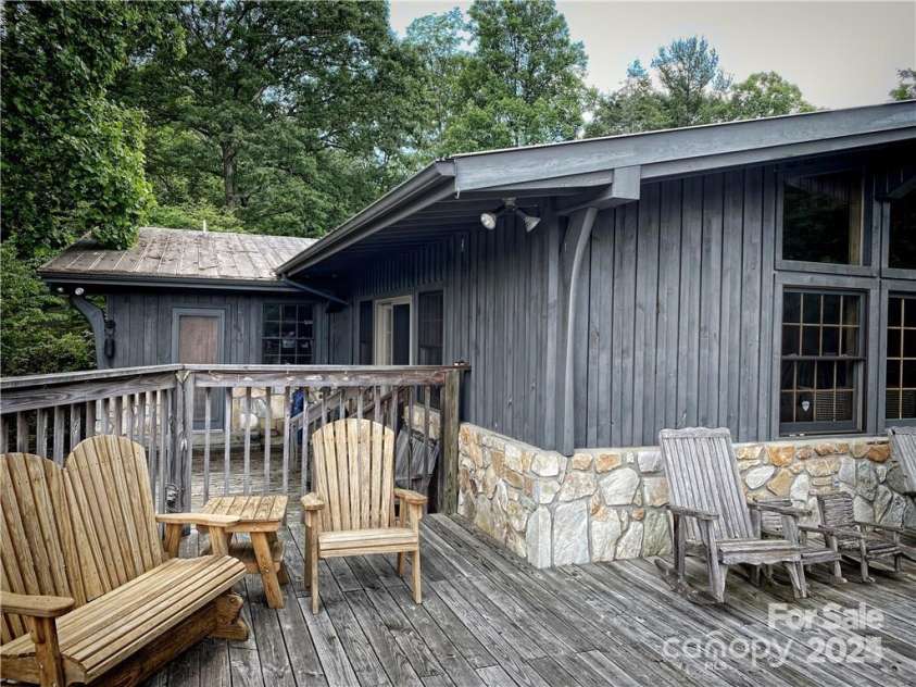 2736 White Oak Flats Road, Green Mountain, NC 28740.  MLS# CAR4157590, YatesRealty ID 1723. 