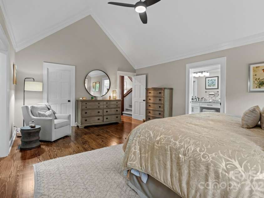 108 View Way, Highlands, NC 28741.  MLS# CAR4265498, YatesRealty ID 17231. 