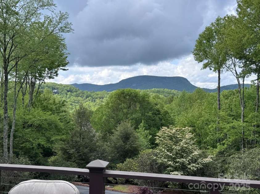 108 View Way, Highlands, NC 28741.  MLS# CAR4265498, YatesRealty ID 17231. 