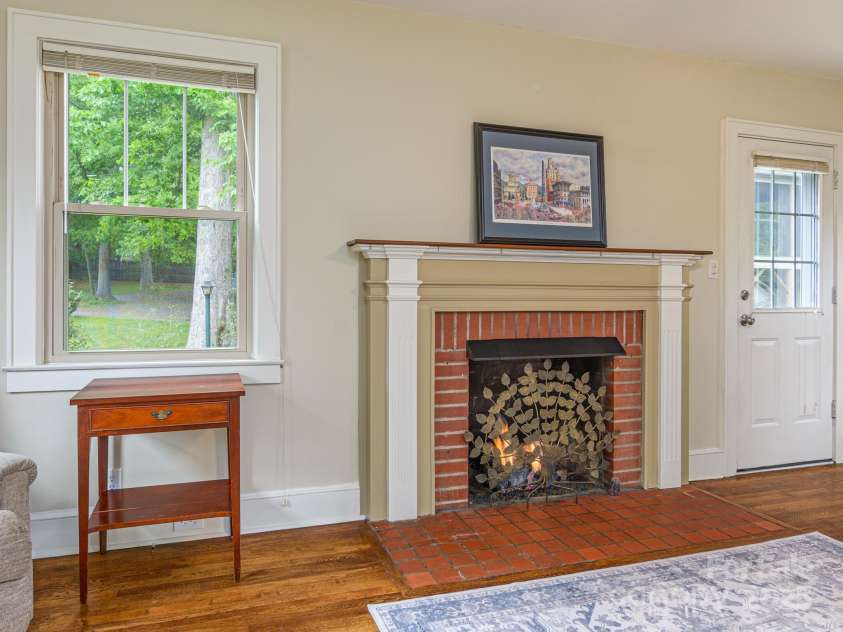 114 Eastwood Avenue, Swannanoa, NC 28778.  MLS# CAR4261055, YatesRealty ID 17232. 