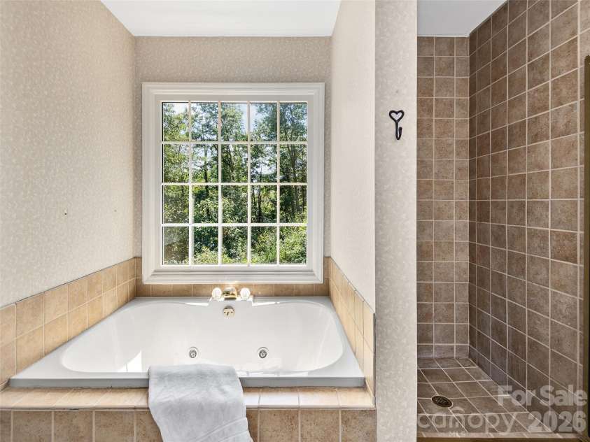29 Tillman Road, Lake Junaluska, NC 28745.  MLS# CAR4363461, YatesRealty ID 17233. 