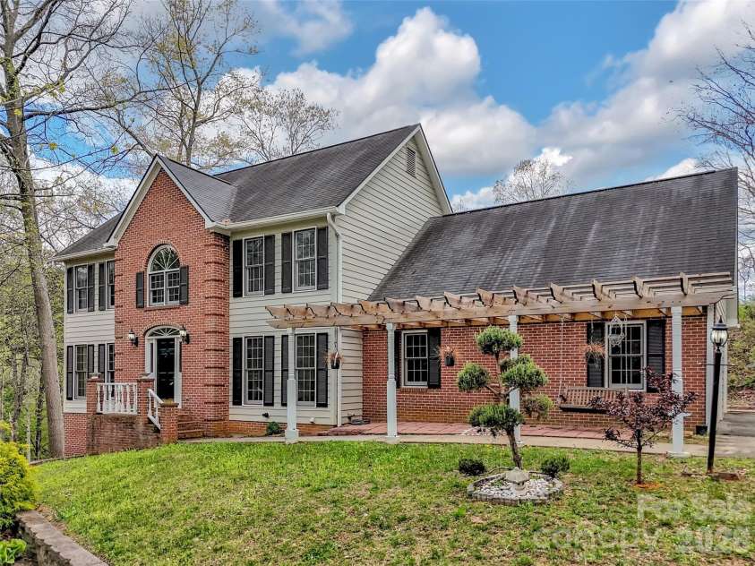 29 Tillman Road, Lake Junaluska, NC 28745.  MLS# CAR4363461, YatesRealty ID 17233. 