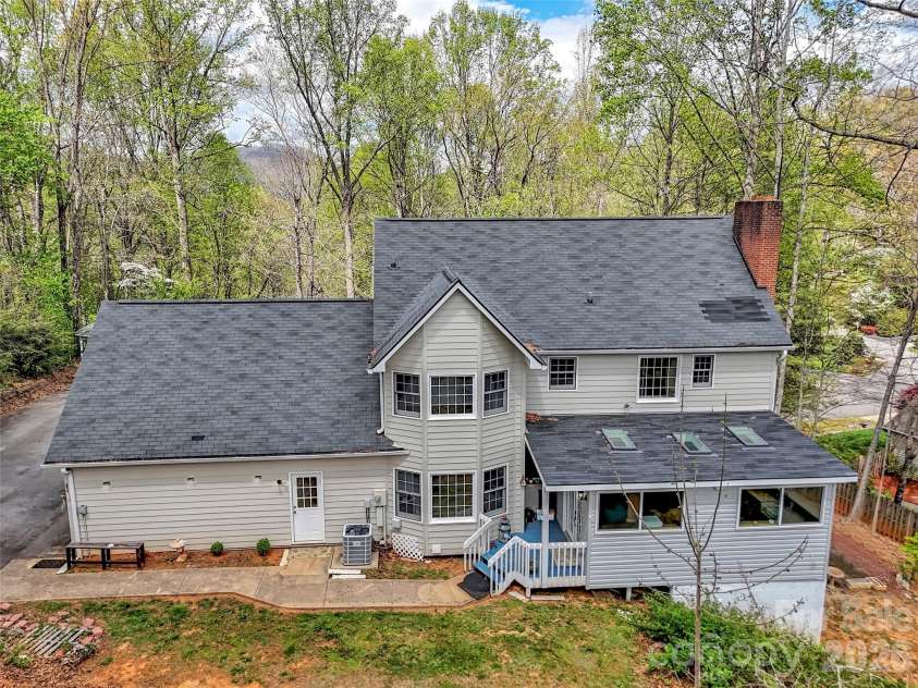 29 Tillman Road, Lake Junaluska, NC 28745.  MLS# CAR4363461, YatesRealty ID 17233. 