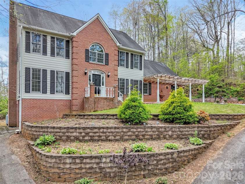 29 Tillman Road, Lake Junaluska, NC 28745.  MLS# CAR4363461, YatesRealty ID 17233. 