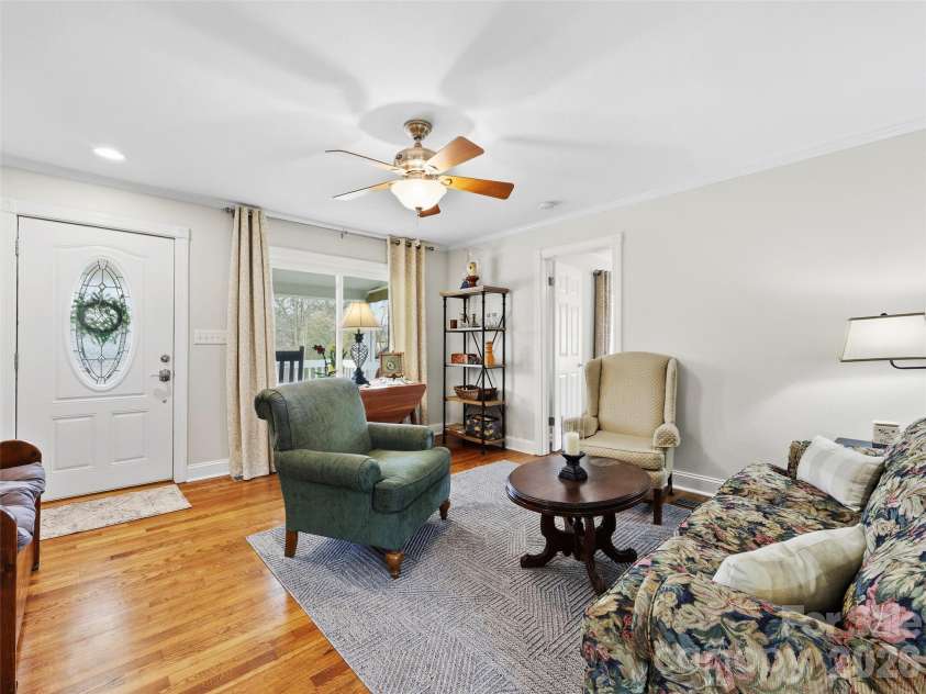 55 Pressley Avenue, Brevard, NC 28712.  MLS# CAR4365079, YatesRealty ID 17234. 