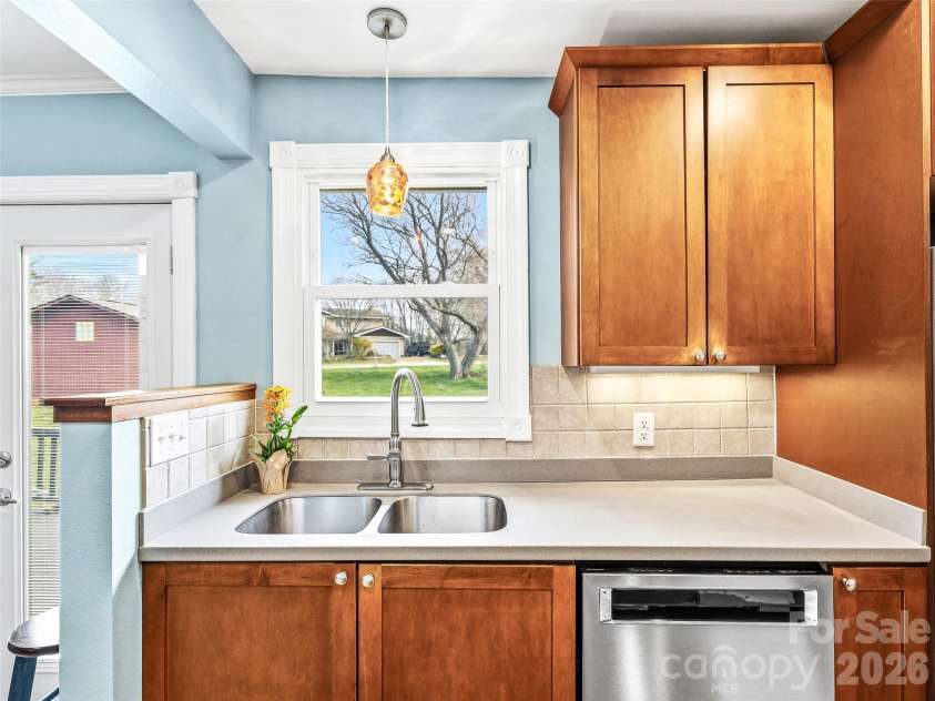 55 Pressley Avenue, Brevard, NC 28712.  MLS# CAR4365079, YatesRealty ID 17234. 