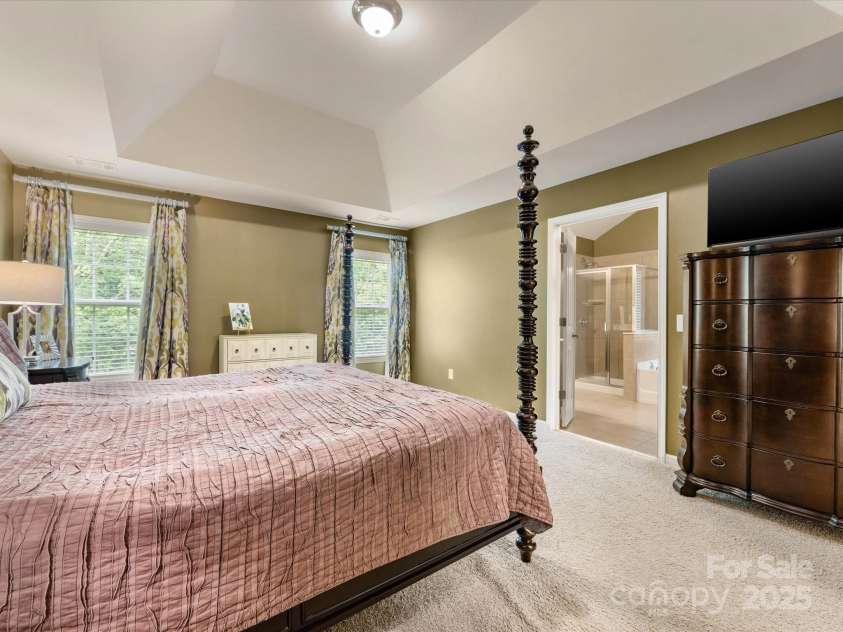 6619 Hermsley Road, Charlotte, NC 28278.  MLS# CAR4264114, YatesRealty ID 17234. 