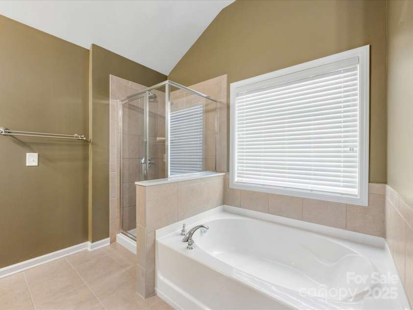 6619 Hermsley Road, Charlotte, NC 28278.  MLS# CAR4264114, YatesRealty ID 17234. 