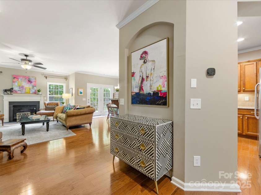 6619 Hermsley Road, Charlotte, NC 28278.  MLS# CAR4264114, YatesRealty ID 17234. Open Concept