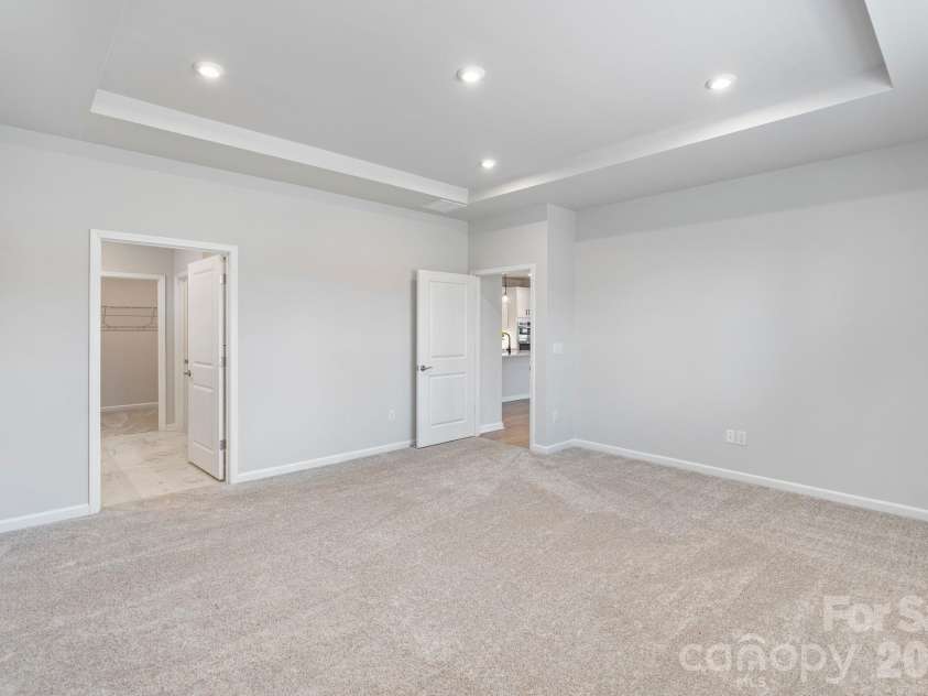 948 Exeter Drive, Sherrills Ford, NC 28673.  MLS# CAR4359195, YatesRealty ID 17235. 